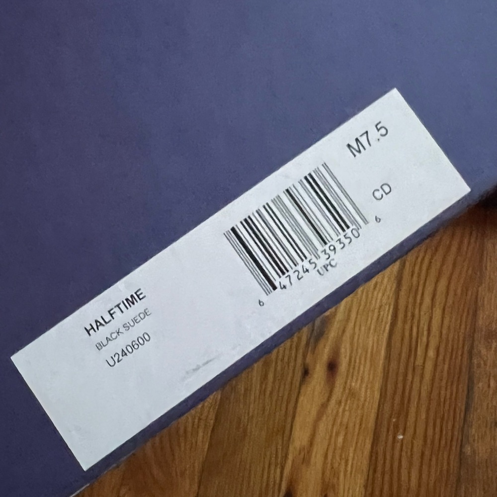 Stuart Weitzman Halftime Stretch-Crepe Black Sued… - image 7